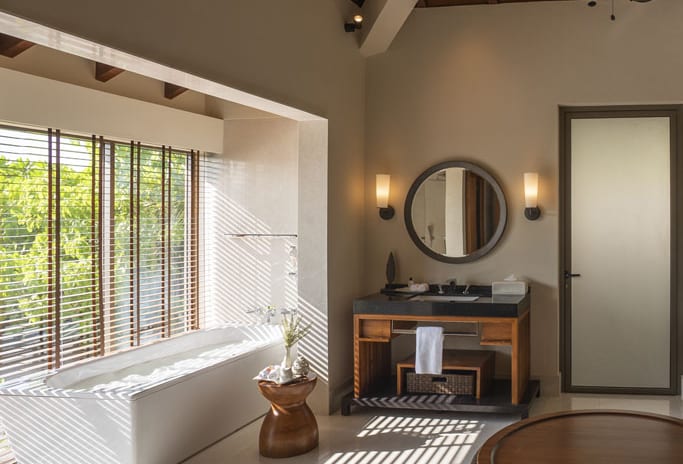 TWO BEDROOM BEACH POOL VILLA BATHROOM